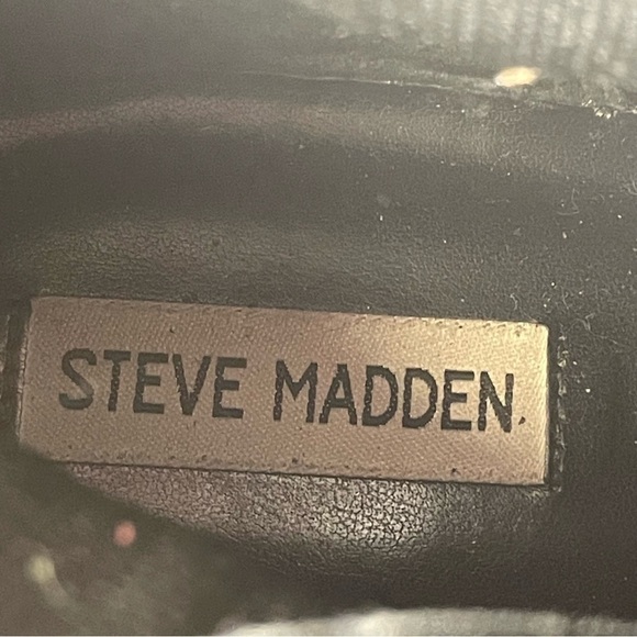 Steve Madden Holten black combat sock boot size 11, sporty, edgy, ultra-cool. - Picture 9 of 10